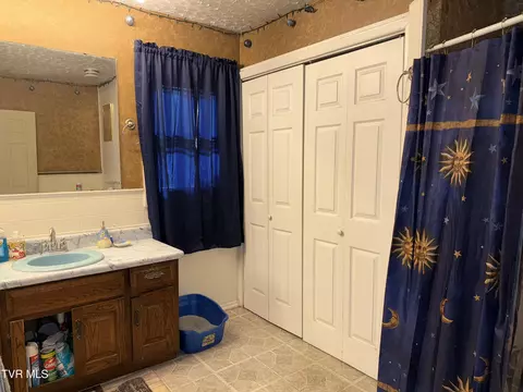 401 N Mohawk Drive Erwin Tn 37650, Erwin, TN 37650 photo 13