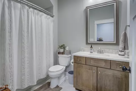 Bath - 1274 Panoramic Vista Gray Tn 37615, Gray, TN 37615 photo 6 of 8