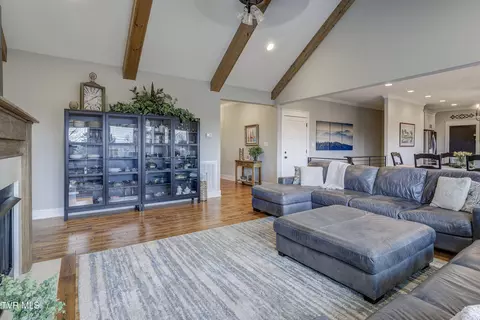 Living - 1274 Panoramic Vista Gray Tn 37615, Gray, TN 37615 photo 3 of 6