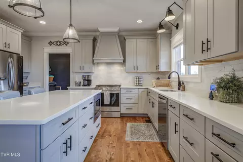 Kitchen - 1274 Panoramic Vista Gray Tn 37615, Gray, TN 37615 photo 5 of 9