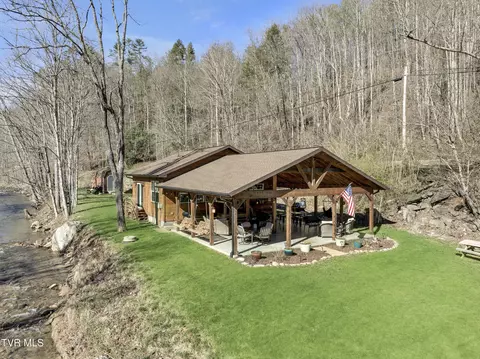 Exterior - 200 Clear Branch Road Erwin Tn 37650, Erwin, TN 37650 photo 24 of 35