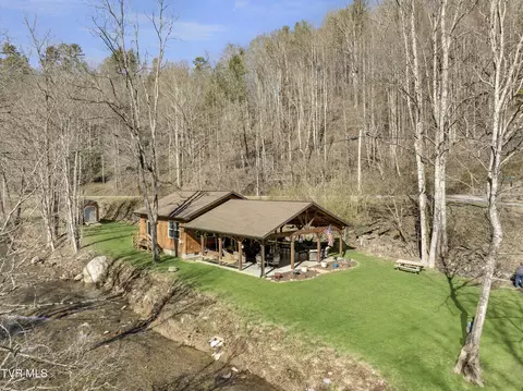 Exterior - 200 Clear Branch Road Erwin Tn 37650, Erwin, TN 37650 photo 27 of 35
