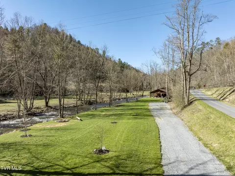 Exterior - 200 Clear Branch Road Erwin Tn 37650, Erwin, TN 37650 photo 28 of 35