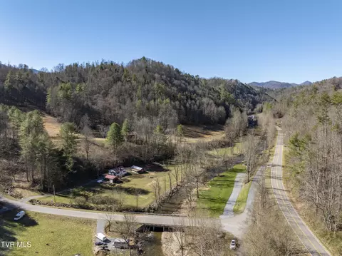 View/Area - 200 Clear Branch Road Erwin Tn 37650, Erwin, TN 37650 photo 6 of 9
