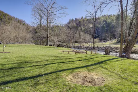 Exterior - 200 Clear Branch Road Erwin Tn 37650, Erwin, TN 37650 photo 17 of 35