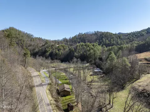 View/Area - 200 Clear Branch Road Erwin Tn 37650, Erwin, TN 37650 photo 4 of 9