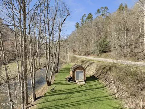 Exterior - 200 Clear Branch Road Erwin Tn 37650, Erwin, TN 37650 photo 25 of 35