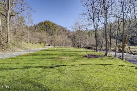 Exterior - 200 Clear Branch Road Erwin Tn 37650, Erwin, TN 37650 photo 15 of 35