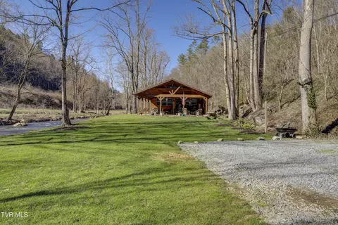 Exterior - 200 Clear Branch Road Erwin Tn 37650, Erwin, TN 37650 photo 16 of 35