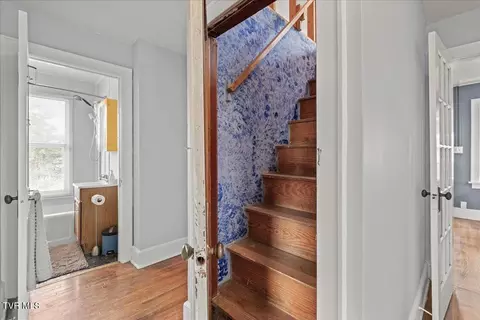 Entry Way - 295 Taylor Road Fall Branch Tn 37656, Fall Branch, TN 37656 photo 3 of 5