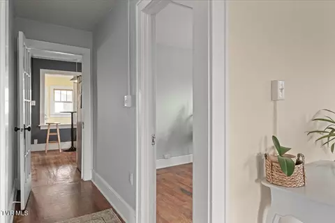 Entry Way - 295 Taylor Road Fall Branch Tn 37656, Fall Branch, TN 37656 photo 2 of 5
