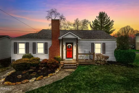 526 Division Street Elizabethton Tn 37643, Elizabethton, TN 37643