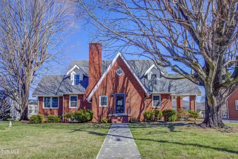 215 W F Street Elizabethton Tn 37643, Elizabethton, TN 37643