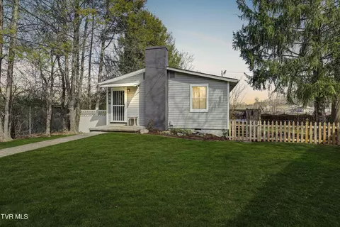 499 Twin Oaks Drive Johnson City Tn 37601, Johnson City, TN 37601