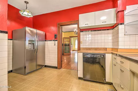 Kitchen - 415 Fairgrounds Road Greeneville Tn 37745, Greeneville, TN 37745 photo 3 of 4