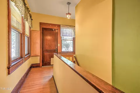Entry Way - 415 Fairgrounds Road Greeneville Tn 37745, Greeneville, TN 37745 photo 3 of 6