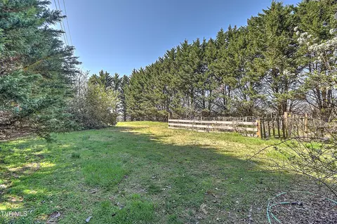 Exterior - 415 Fairgrounds Road Greeneville Tn 37745, Greeneville, TN 37745 photo 13 of 22