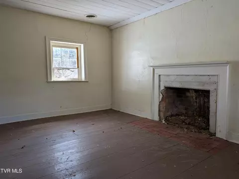 Bedroom - 337 Painter Road Bristol Tn 37620, Bristol, TN 37620 photo 4 of 5