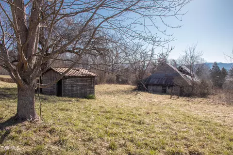 Exterior - 337 Painter Road Bristol Tn 37620, Bristol, TN 37620 photo 5 of 12