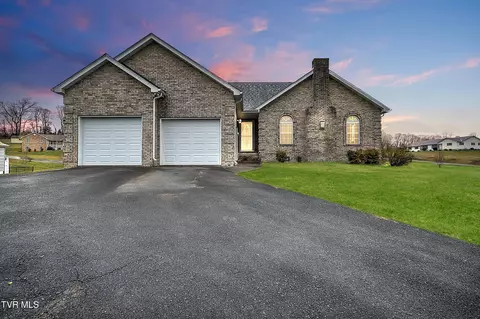 366 Reynolds Road Elizabethton Tn 37643, Elizabethton, TN 37643
