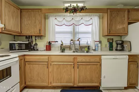614 S Elm Avenue Erwin Tn 37650, Erwin, TN 37650 photo 8