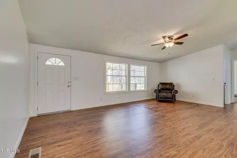 1015 Jasper Road Duffield Va 24244, Duffield, VA 24244 photo 6