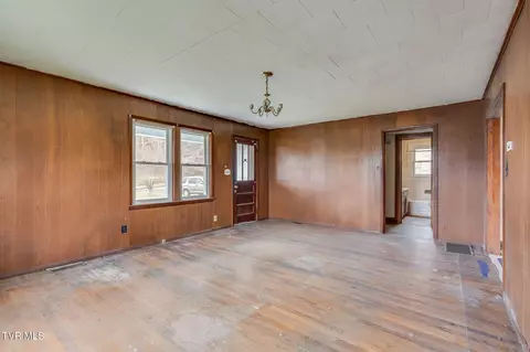 Living - 501 Polly Erwin Road Erwin Tn 37650, Erwin, TN 37650 photo 3 of 3