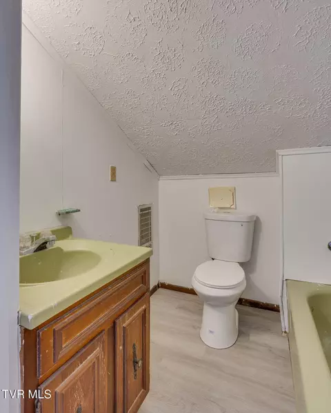 Bath - 501 Polly Erwin Road Erwin Tn 37650, Erwin, TN 37650 photo 2 of 2