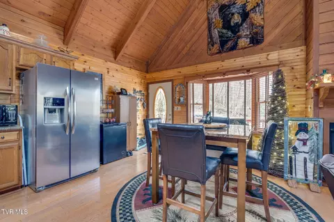 Dining - 105 Laurel Road Erwin Tn 37650, Erwin, TN 37650 photo 1 of 1