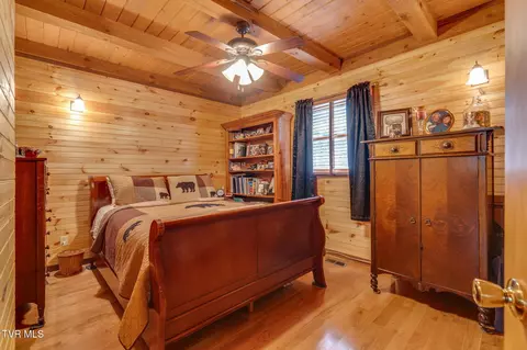 Bedroom - 105 Laurel Road Erwin Tn 37650, Erwin, TN 37650 photo 5 of 6