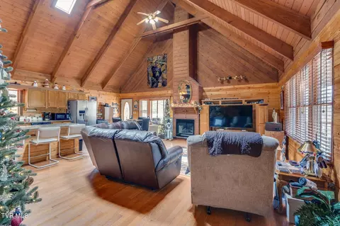 Living - 105 Laurel Road Erwin Tn 37650, Erwin, TN 37650 photo 1 of 3