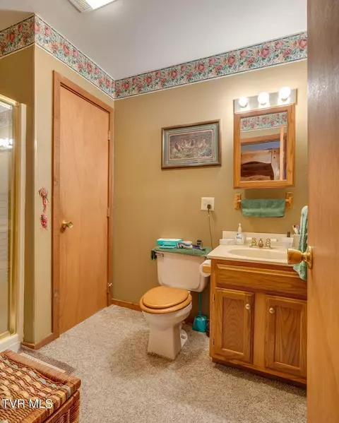 Bath - 105 Laurel Road Erwin Tn 37650, Erwin, TN 37650 photo 2 of 3