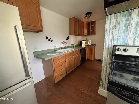 Kitchen - 355 E Main Street Appalachia Va 24216, Appalachia, VA 24216 photo 3 of 3