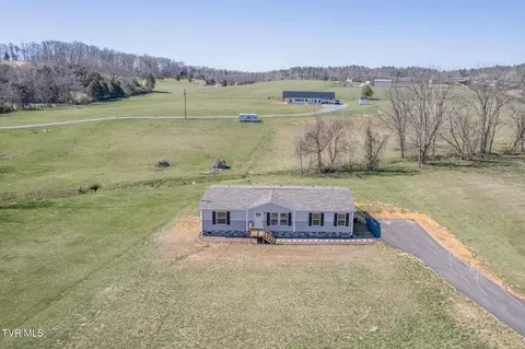 4508 Weaver Pike Bluff City Tn 37618, Bluff City, TN 37618