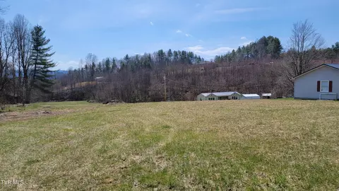 171 J Cress Road Mountain City Tn 37683, Mountain City, TN 37683