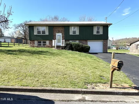 2602 Austin Village Boulevard Johnson City Tn 37601, Johnson City, TN 37601 photo 2