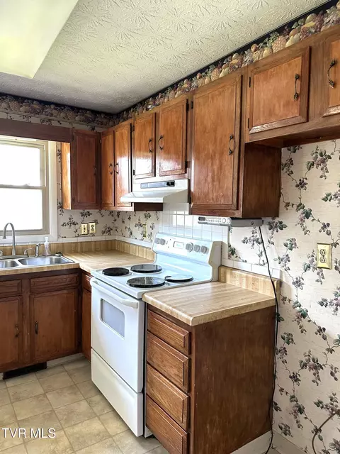 2602 Austin Village Boulevard Johnson City Tn 37601, Johnson City, TN 37601 photo 22