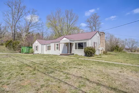 5002 N Roan Street Gray Tn 37615, Gray, TN 37615