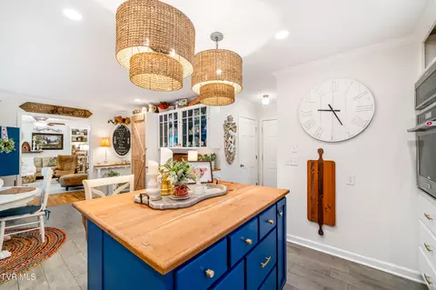 Kitchen - 122 White Pine Road Hampton Tn 37658, Hampton, TN 37658 photo 6 of 8