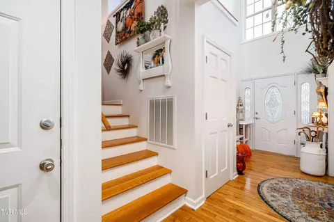 Entry Way - 122 White Pine Road Hampton Tn 37658, Hampton, TN 37658 photo 3 of 5