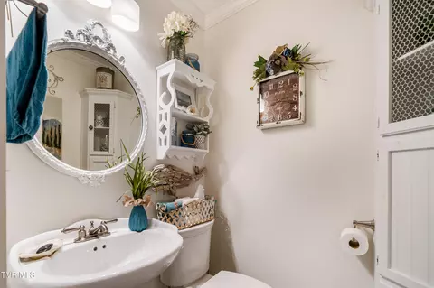 Bath - 122 White Pine Road Hampton Tn 37658, Hampton, TN 37658 photo 1 of 7