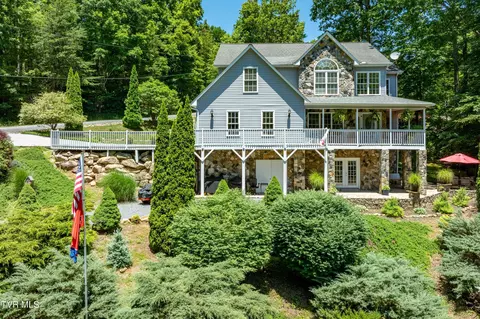 122 White Pine Road Hampton Tn 37658, Hampton, TN 37658