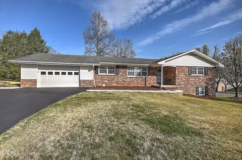 800 Rambling Road Johnson City Tn 37604, Johnson City, TN 37604