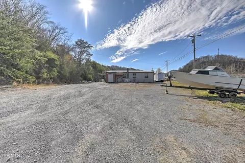 1391-1397 Highway 19e Bluff City Tn 37618, Bluff City, TN 37618