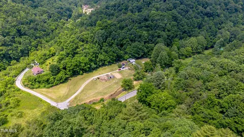 120 Bear Hollow Rd Road Bristol Tn 37620, Bristol, TN 37620
