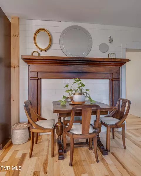 Dining - 725 Reece Road Chuckey Tn 37641, Chuckey, TN 37641 photo 1 of 1