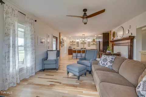 Living - 725 Reece Road Chuckey Tn 37641, Chuckey, TN 37641 photo 3 of 3