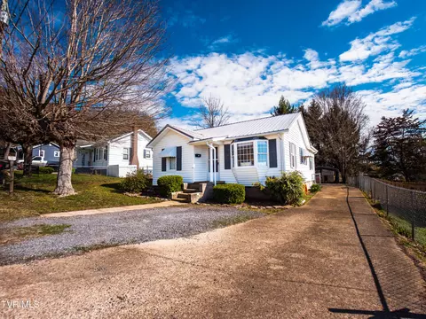 400 N Armstrong Street Rogersville Tn 37857, Rogersville, TN 37857