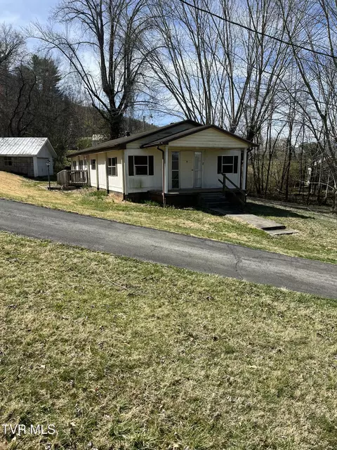 108 Crosswhite Lane Erwin Tn 37650, Erwin, TN 37650