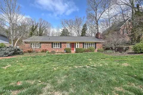 2524 Wildwood Drive Kingsport Tn 37660, Kingsport, TN 37660